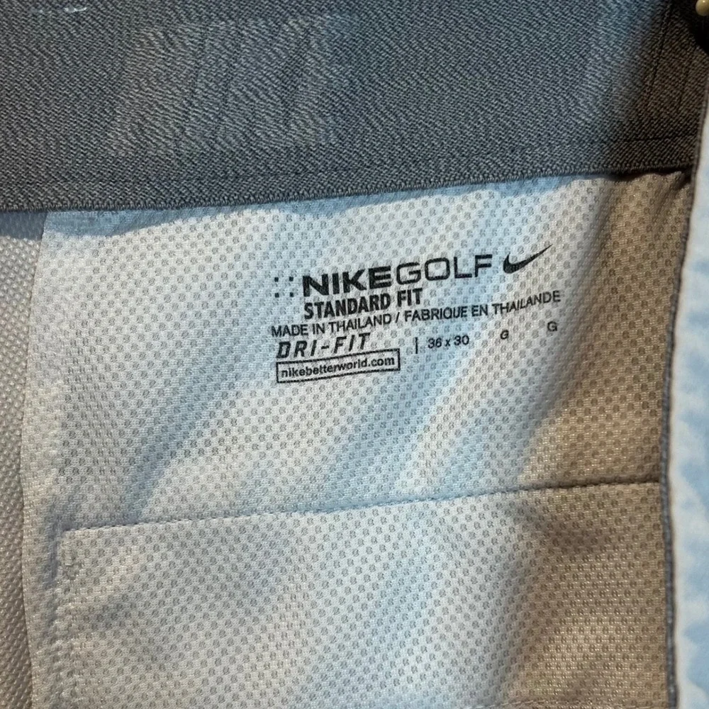 Nike Golf Pants Flat Front Light‎ Tan Athletic Performance Size 36x30(actual 29)